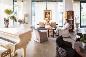 Lobby lounge - Cosmo Residence (Vimercate)