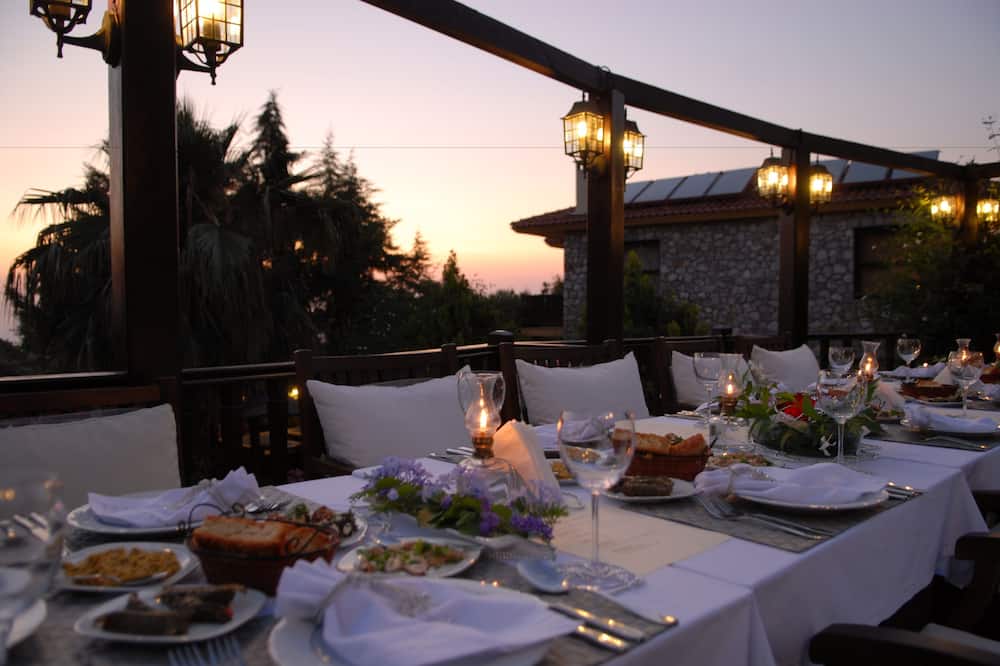 Mandarin & Mango Boutique Hotel