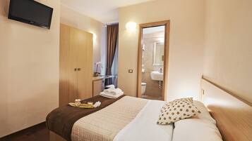 Schreibtisch, kostenloses WLAN, Bettwäsche