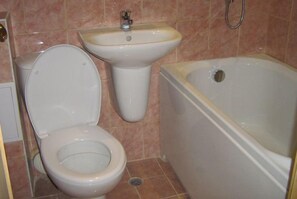 Ensemble douche/baignoire, baignoire relaxante profonde, sèche-cheveux