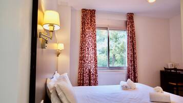 Double Room, Ensuite (Standard 1/2 pax) | 1 bedroom, individually decorated, iron/ironing board