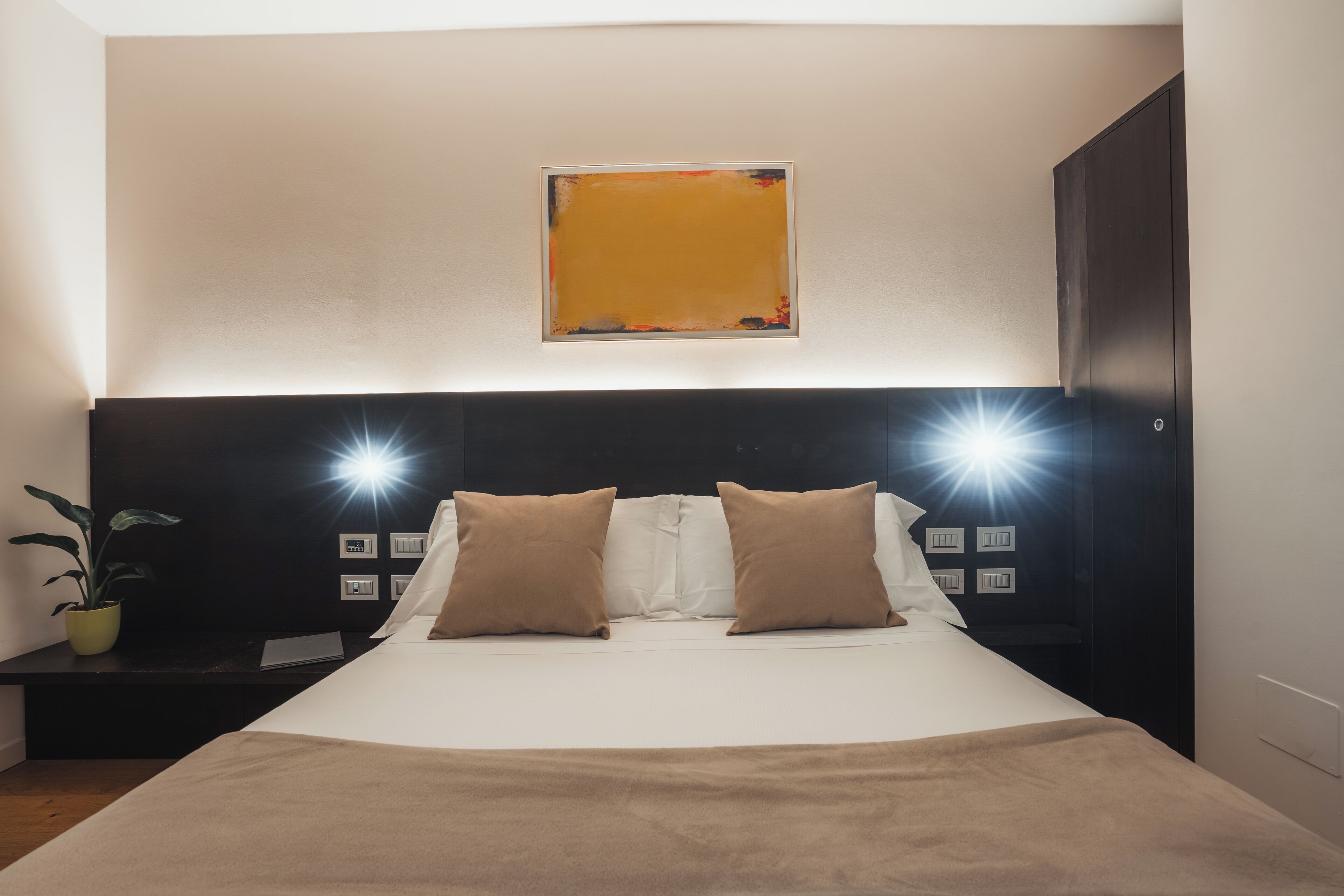 1 bedroom, minibar, in-room safe, desk