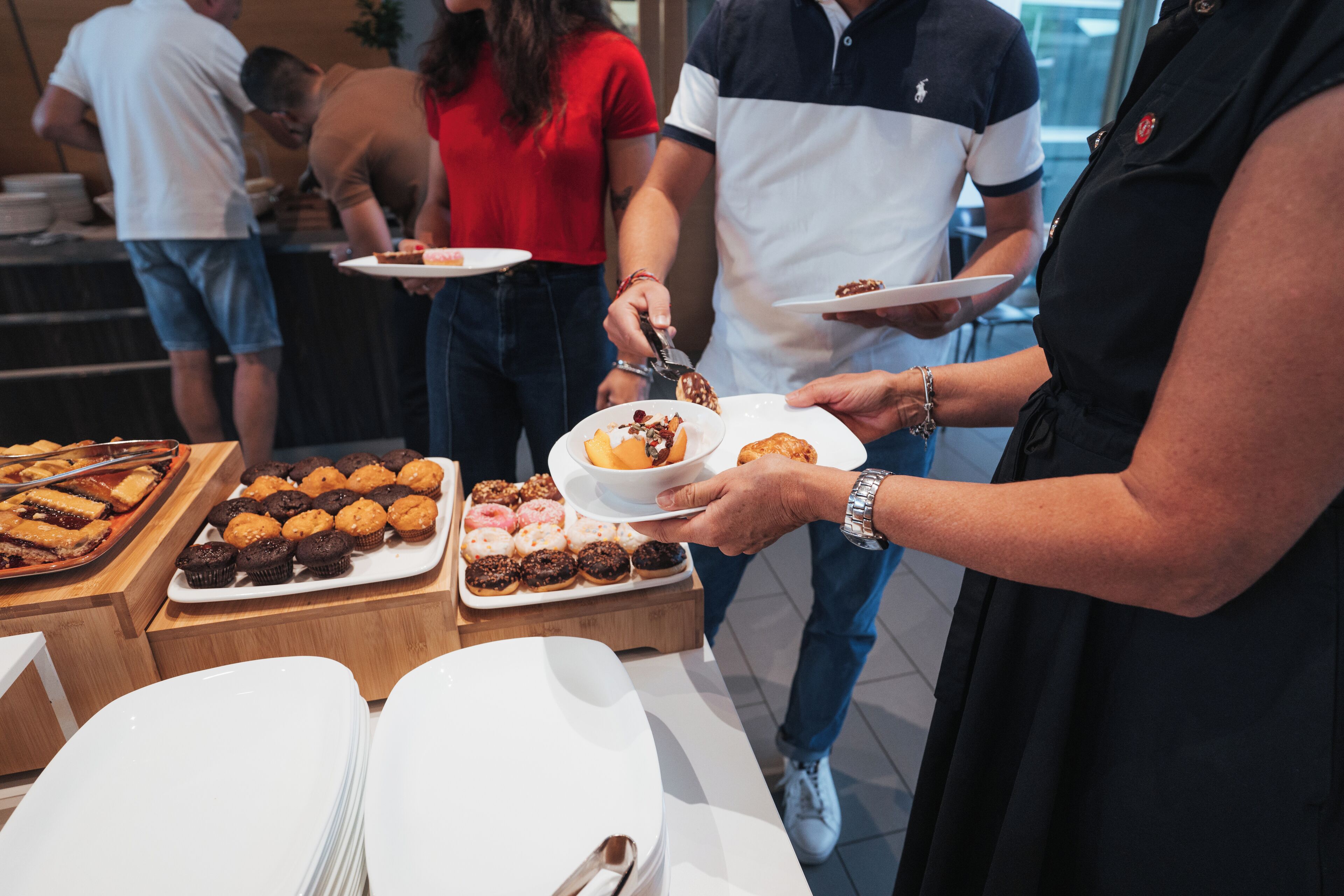 daily continental breakfast (eur 10 per person)