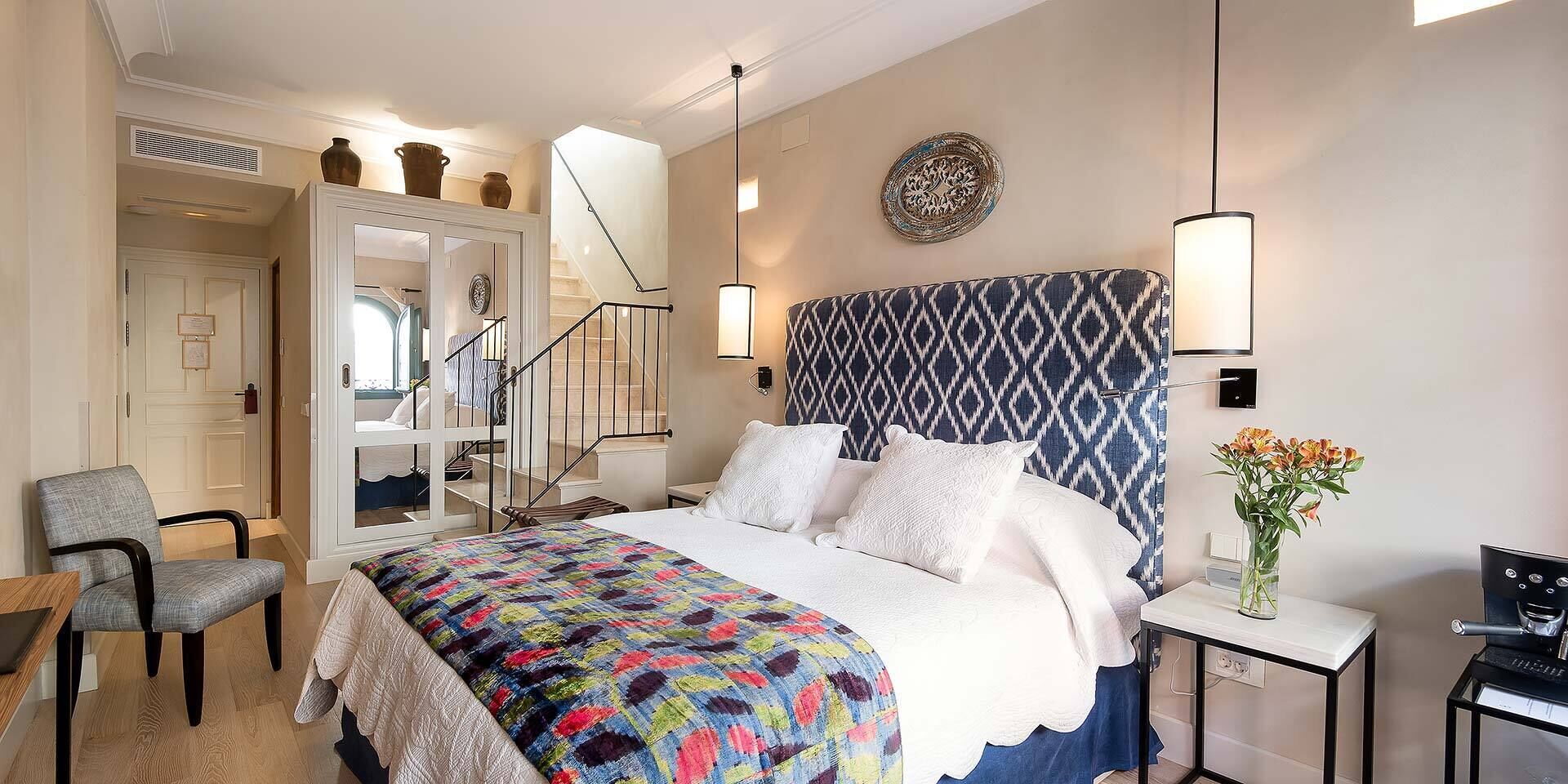 デラックス ルーム テラス (Pool) | 高級寝具、羽毛の掛け布団、セーフティボックス (室内)、客室ごとに異なる装飾