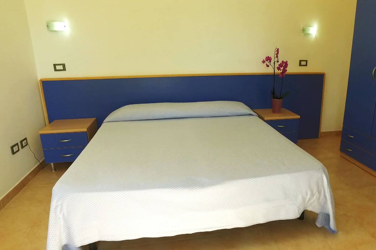 Peralatan tempat tidur premium, meja