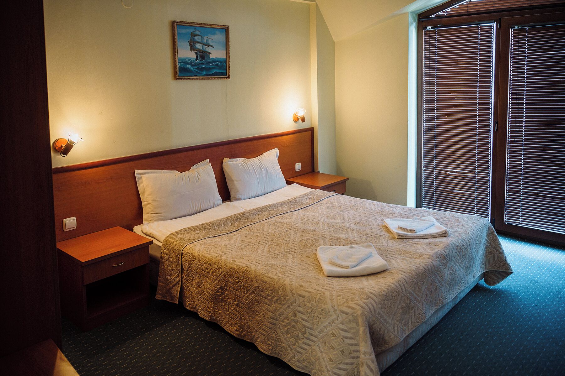 Studio | Desk, soundproofing, iron/ironing board, free WiFi