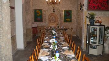 Se sirven comidas y cenas