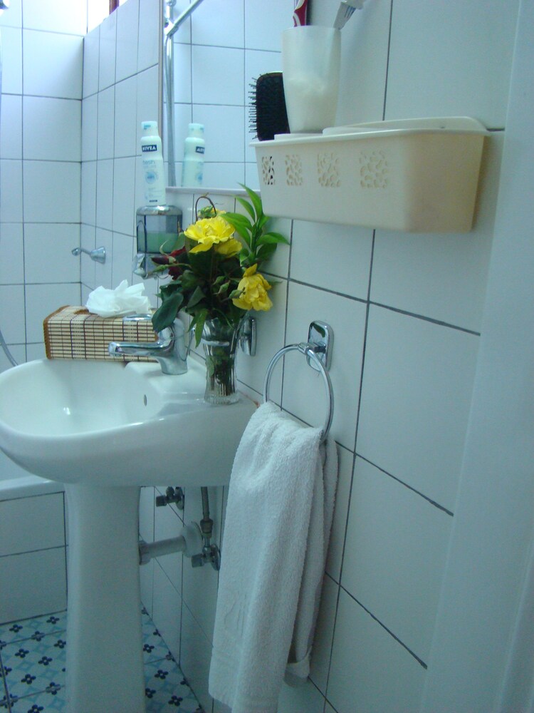 Kiniras Traditional Hotel & Restaurant by null