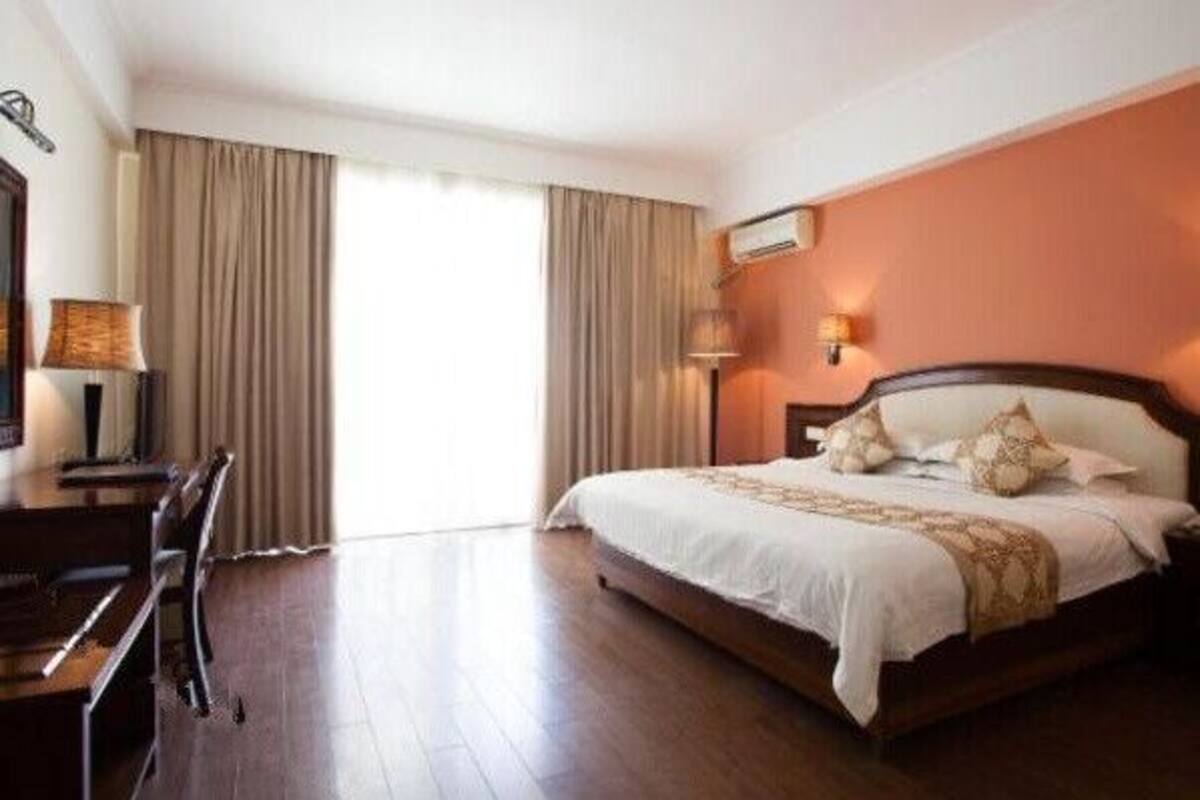 Minibar, soundproofing, iron/ironing board, rollaway beds