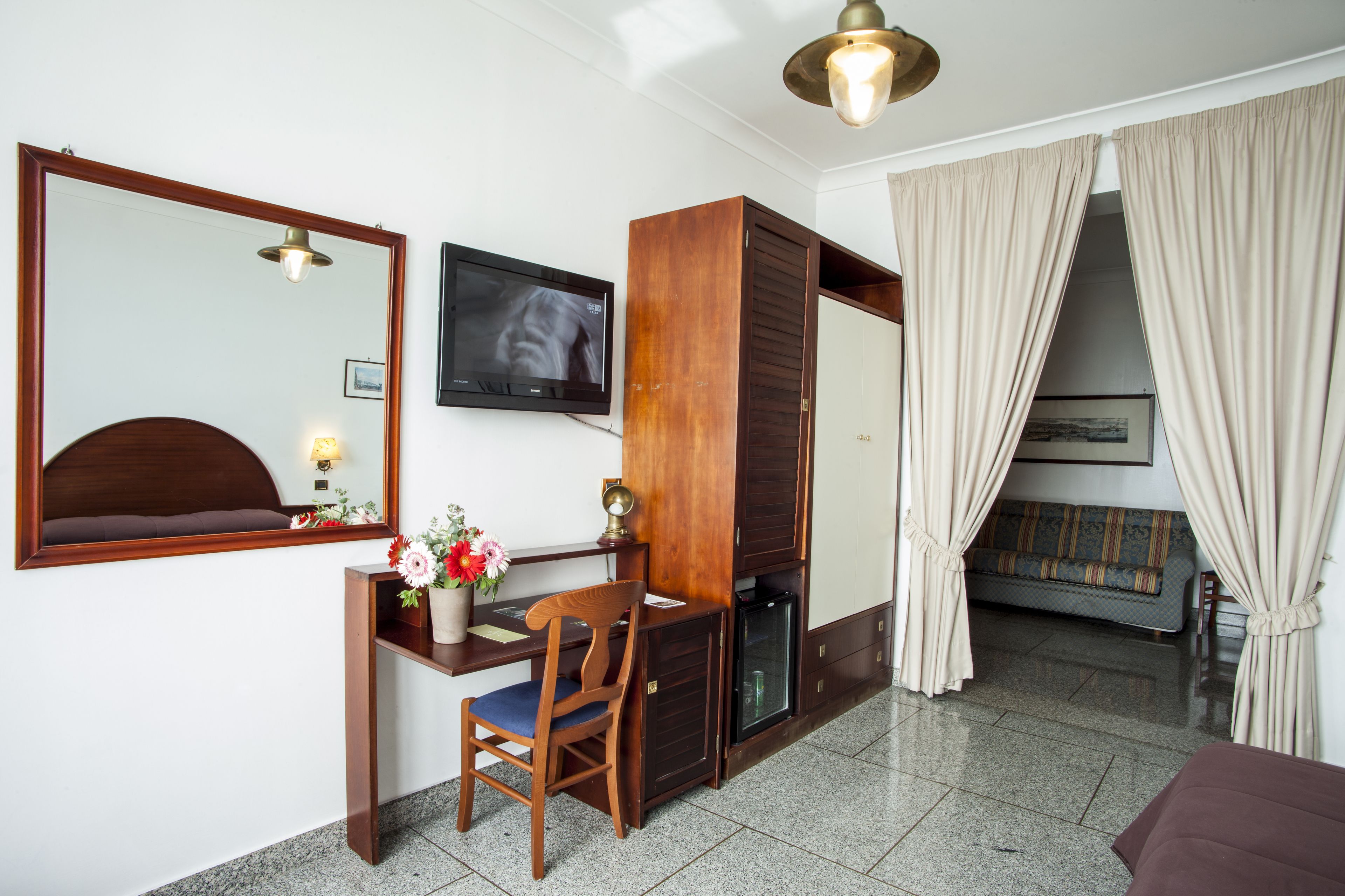 standard double or twin room, 1 bedroom | egyptian cotton sheets, pillow-top beds, minibar, individually furnished