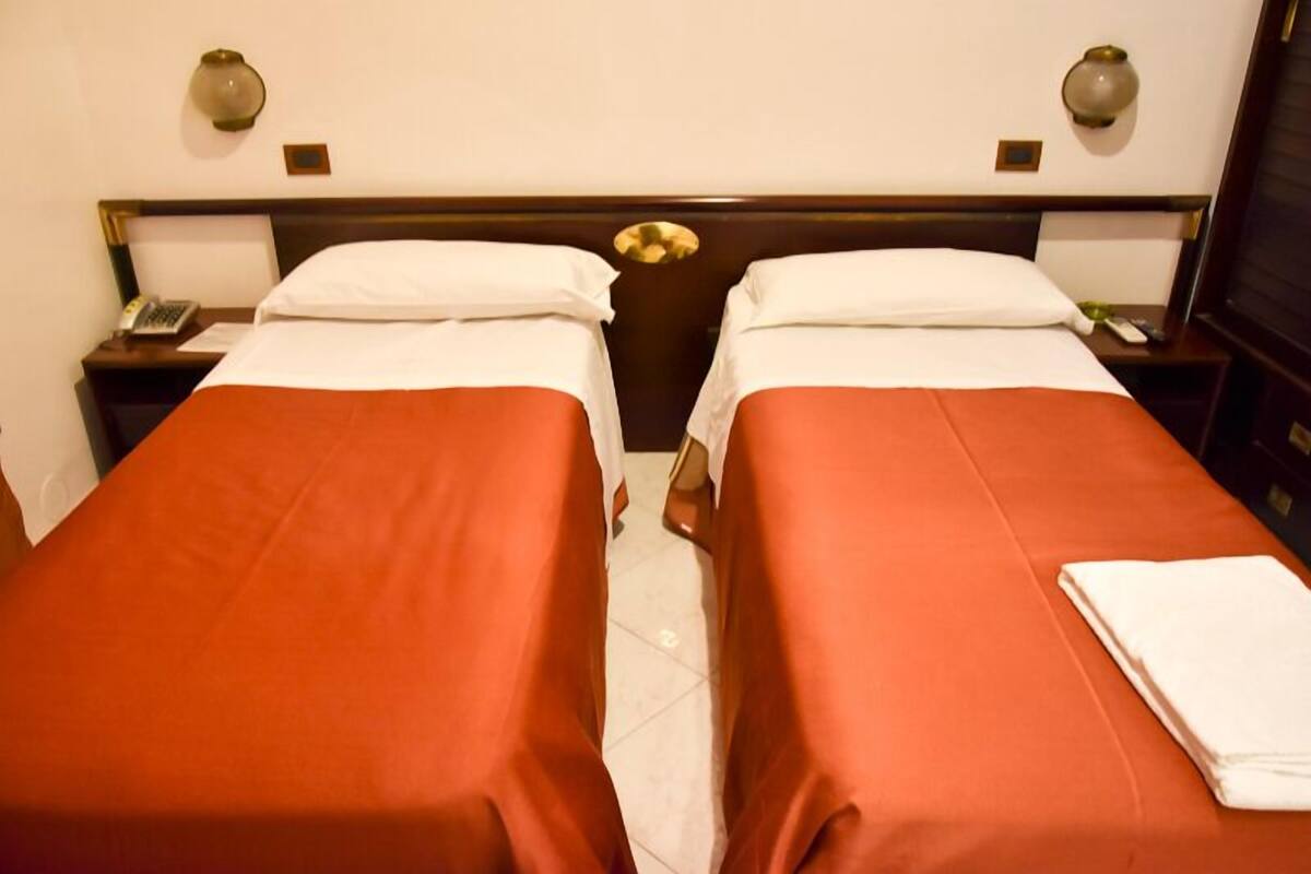 standard double or twin room, 1 bedroom | egyptian cotton sheets, pillow-top beds, minibar, individually furnished