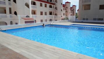 Seasonal outdoor pool