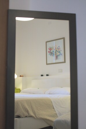 Triple Room, Private Bathroom | Premium bedding, desk, free WiFi - B&B Magnolia (Verona)