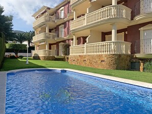 Seasonal outdoor pool - Apartamentos Madeira 3000 (Alcala de Xivert)