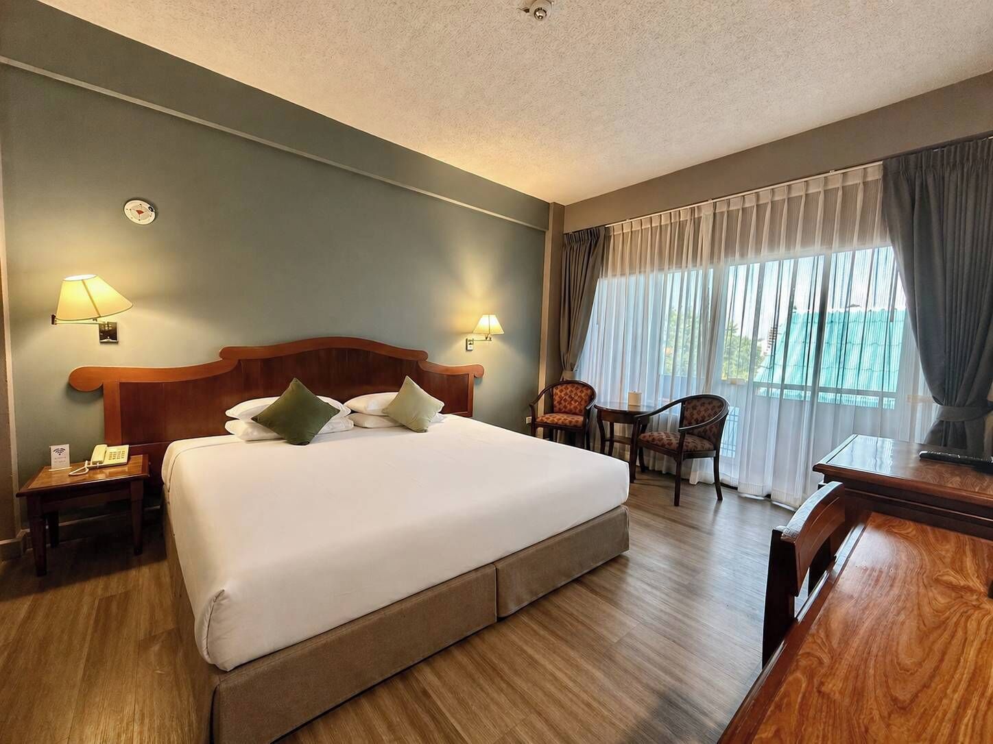 Deluxe Boutique Room | Minibar, caja fuerte, escritorio y wifi gratis