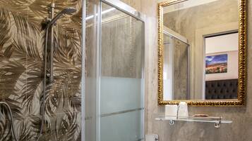 Double Room, 1 Queen Bed | Bathroom