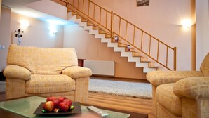81-cm TV with cable channels - Perla Hotel (Timisoara)