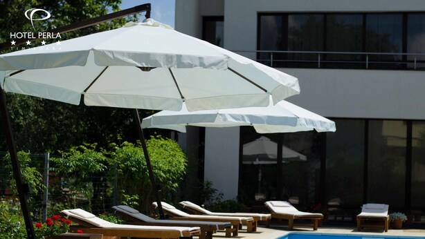 Memory foam beds, minibar, in-room safe, desk - Perla Hotel (Timisoara)