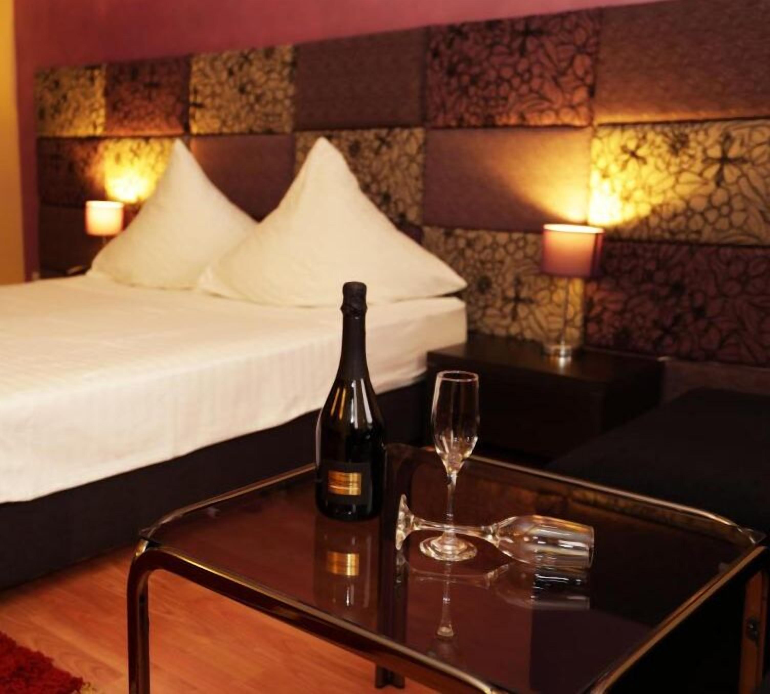 Memory foam beds, minibar, in-room safe, desk