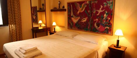 套房 奢华 具有私人浴室 | 迷你吧、办公桌、隔音、熨斗/熨板