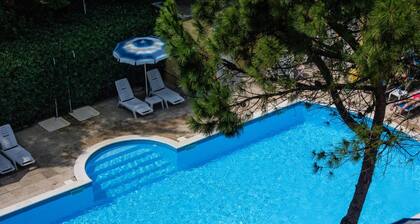 Hotel Bahama