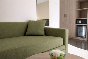 Dobbeltrom – superior, balkong, hageutsikt | Oppholdsområde | TV