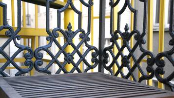 Loft w/ Balcony | Balcony