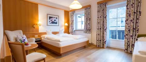 In-room safe, desk, soundproofing, cots/infant beds