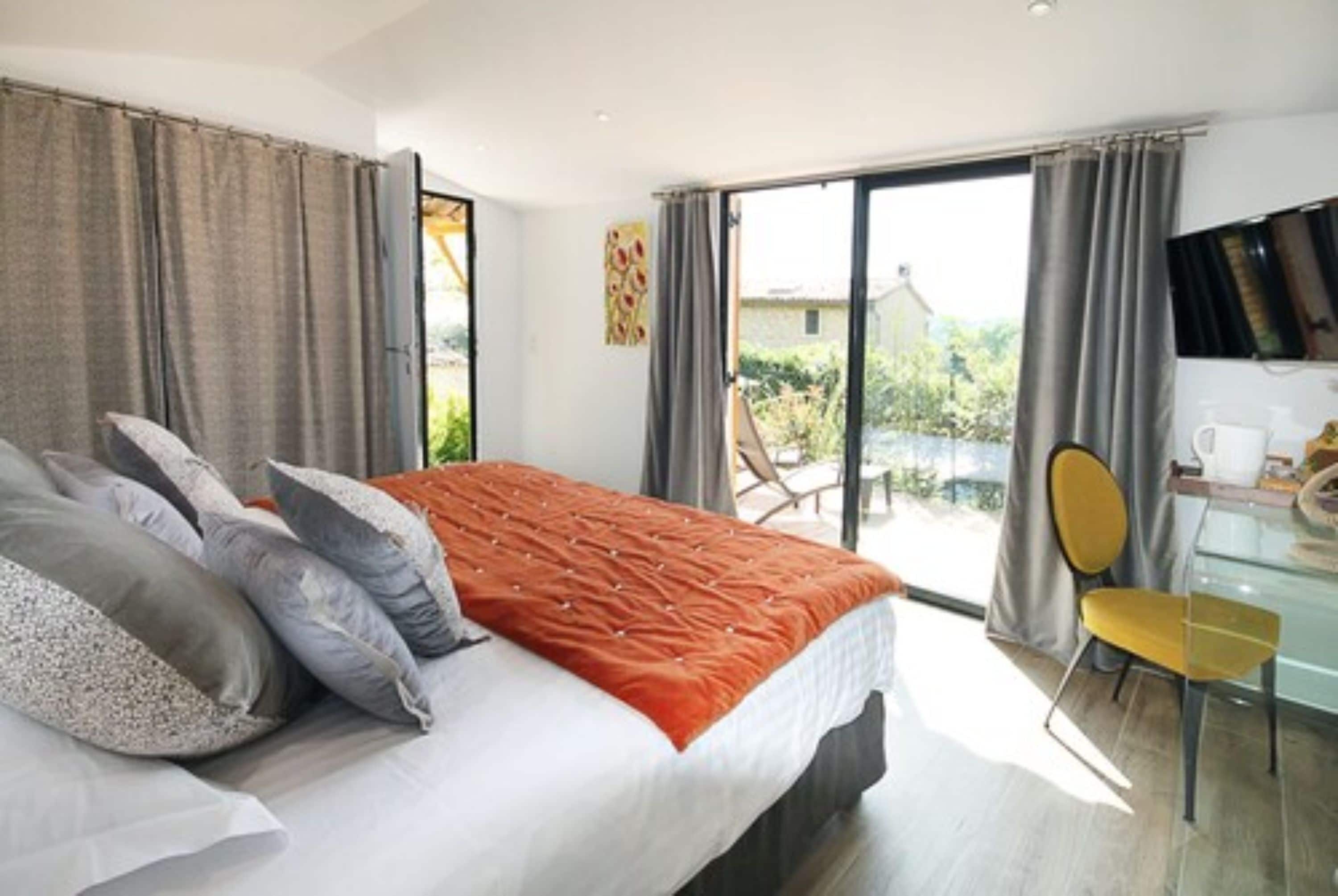 全景双人房, 露台 | 高档床上用品、Select Comfort 床、迷你吧、客房内保险箱