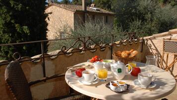 Junior Suite, Terrace (Bergerie)