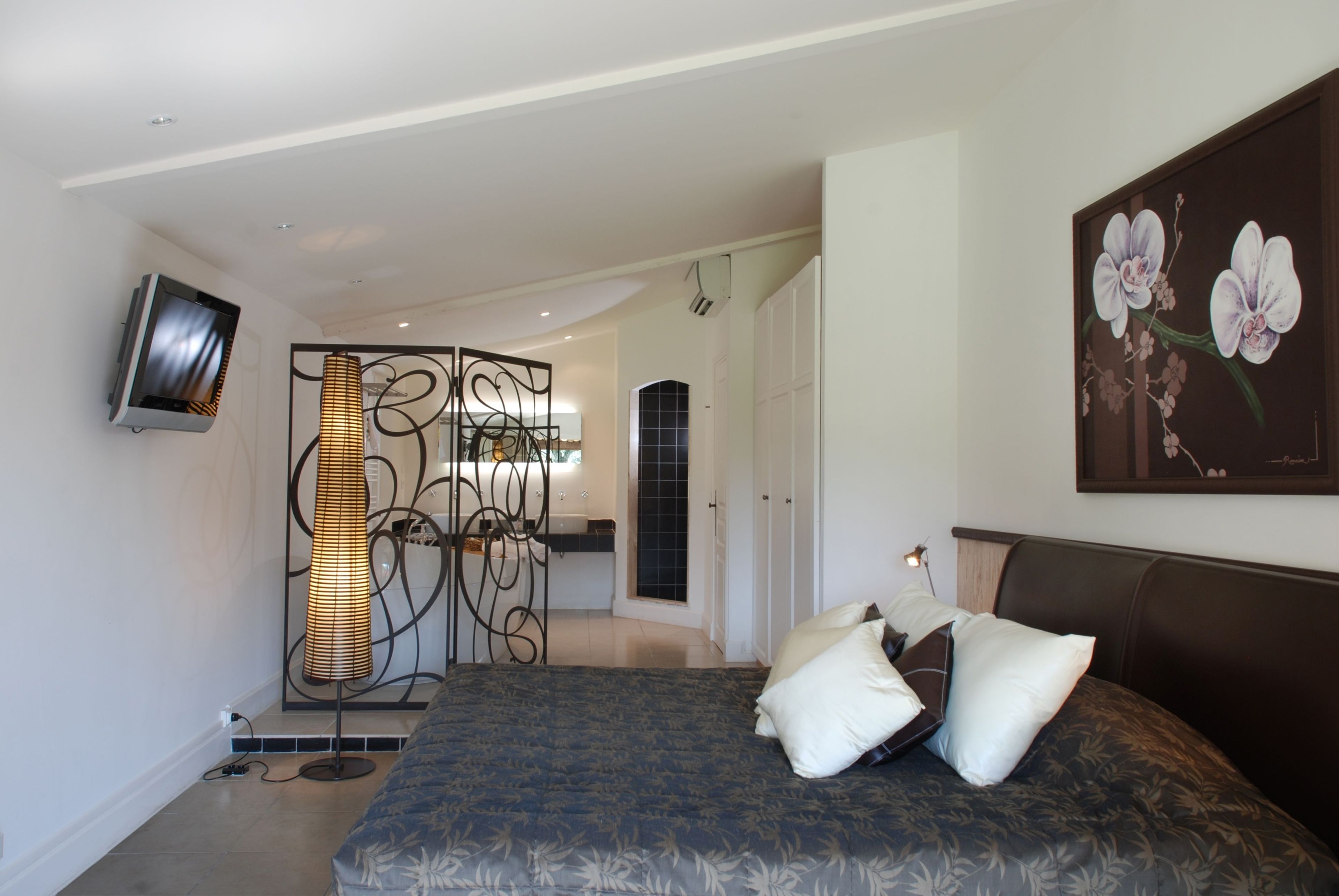 junior suite, garden area (bastide) | premium bedding, select comfort beds, minibar, in-room safe