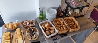 โฮเต็ล เลส อตลันเตส