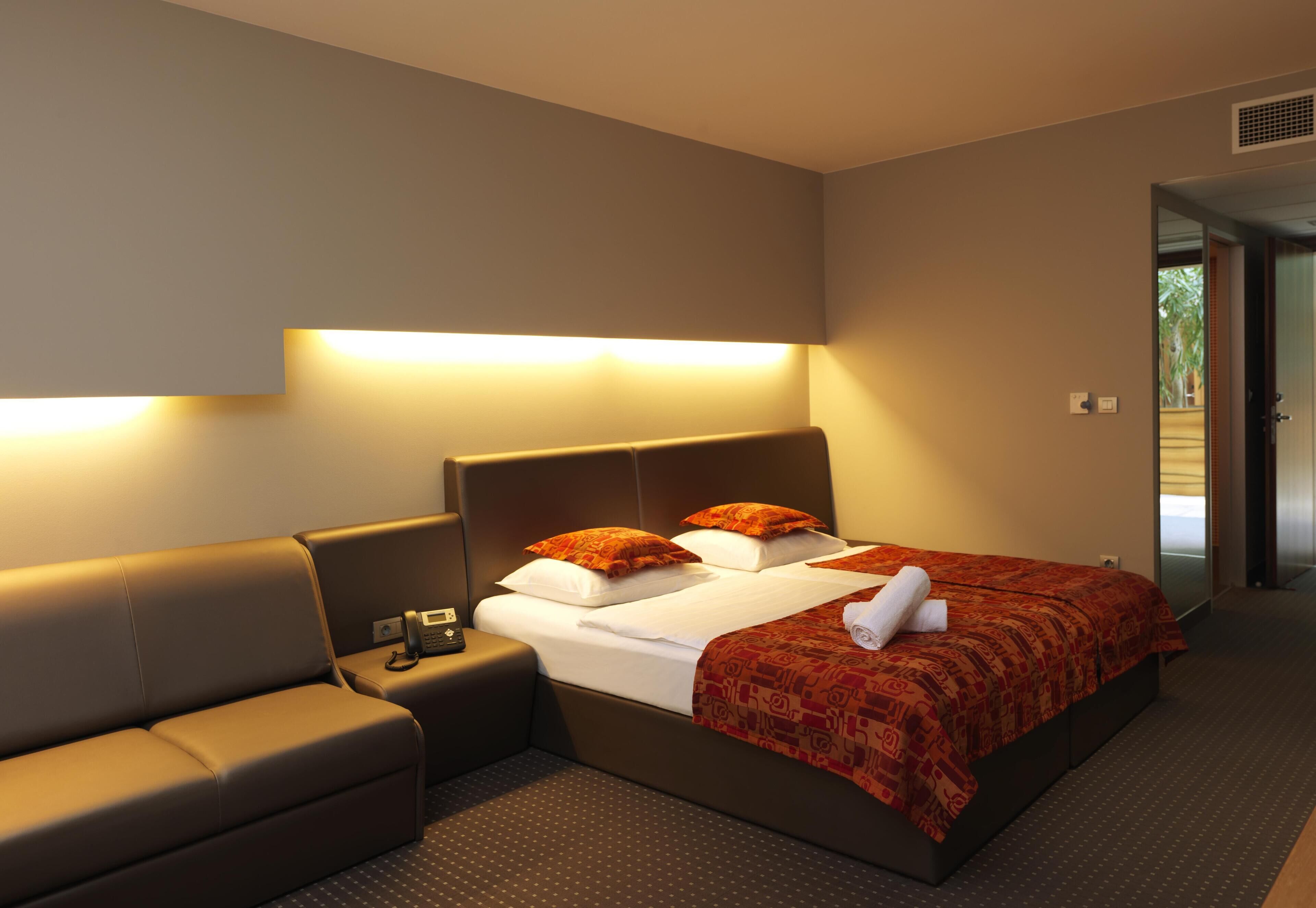 superior double room | minibar, in-room safe, desk, blackout curtains