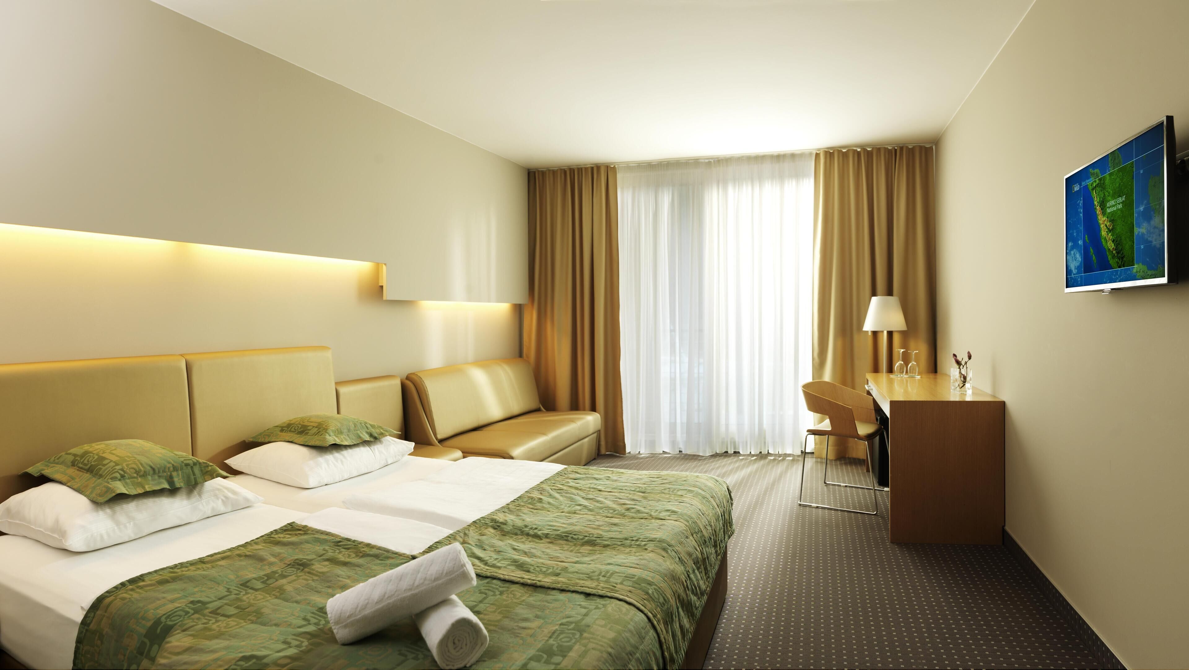 comfort double room | minibar, in-room safe, desk, blackout curtains