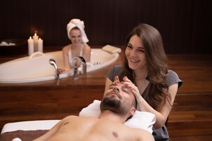 Salas de tratamiento para parejas, tratamientos corporales, aromaterapia