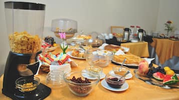 Tägliches inbegriffenes Frühstücksbuffet