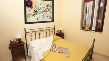 Desk, cribs/infant beds, rollaway beds, free WiFi