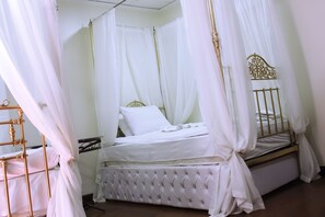 Phòng đôi Deluxe | Két bảo mật tại phòng, phòng cách âm, bàn ủi/dụng cụ ủi quần áo 