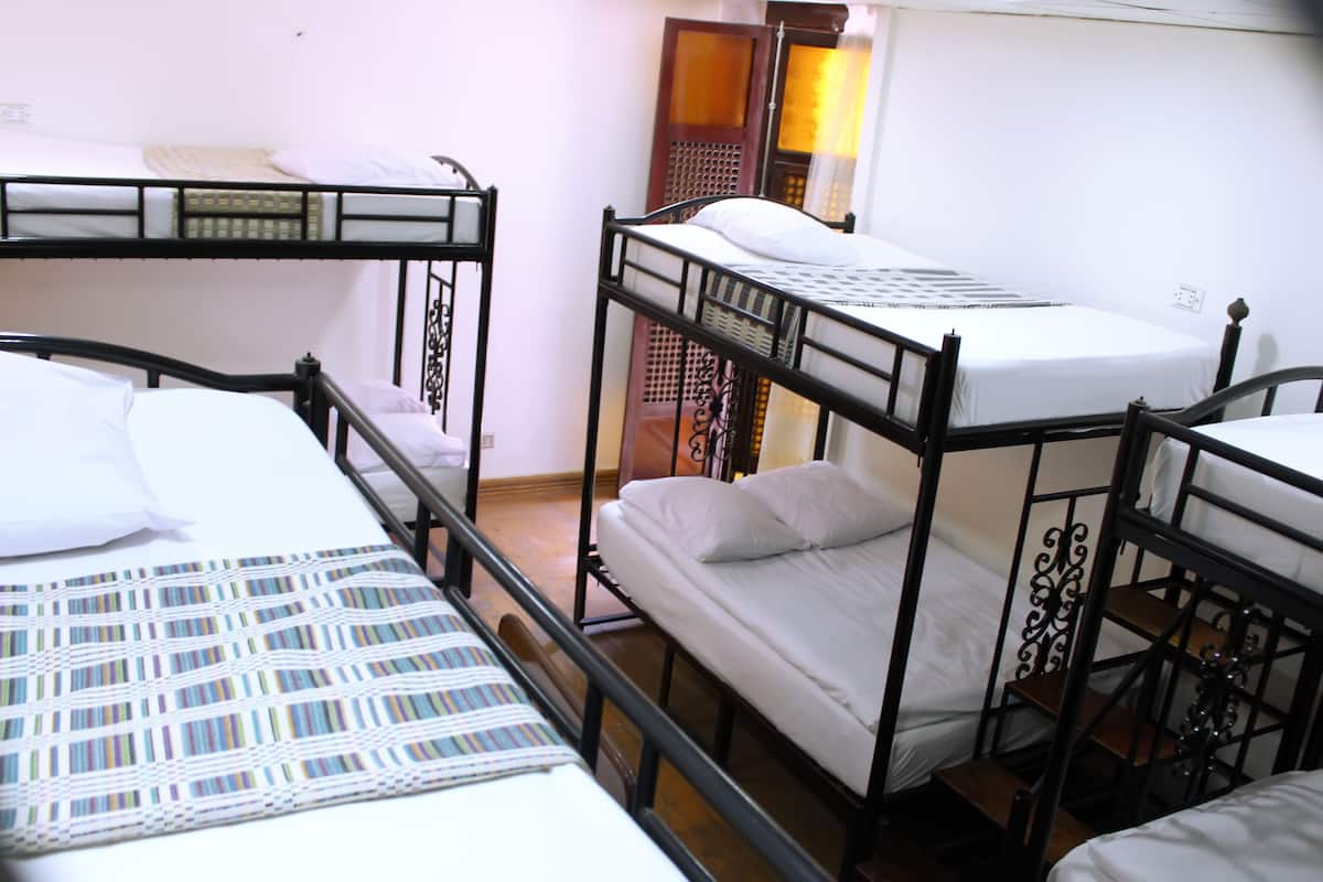In-room safe, soundproofing, iron/ironing board, free WiFi