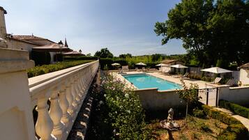 Seasonal outdoor pool