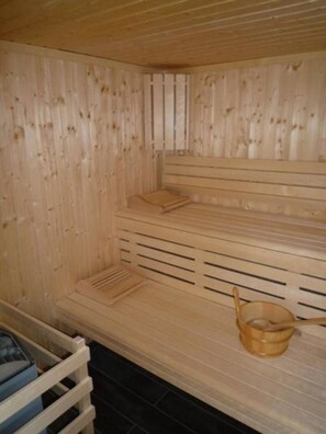 Sauna, hot tub, body treatments, body wraps, body scrubs, facials