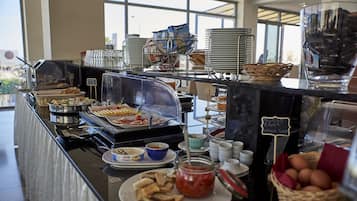 Desayuno buffet incluido todos los días