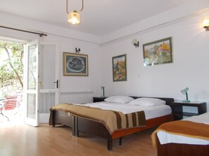 Standard Apartment, 1 Bedroom, Ensuite, Terrace, Beachfront