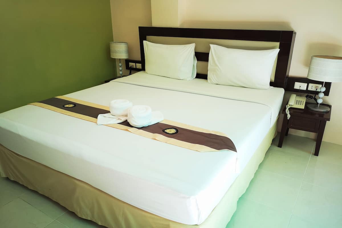Standard Double Room, 1 King Bed, Balcony, Pool View | Select Comfort beds, in-room safe, desk, free WiFi