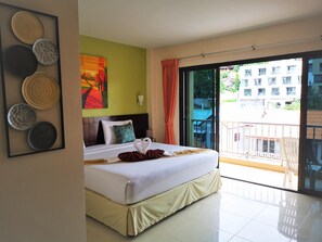 Superior Double Room, 1 King Bed, Mountain View, Mountainside | Select Comfort beds, in-room safe, desk, free WiFi