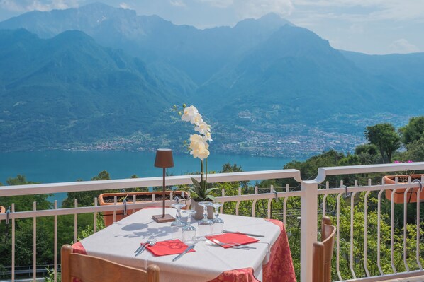 Frühstück, Mittagessen, Abendessen, italienische Küche