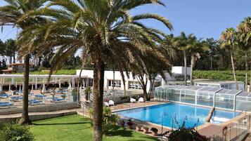 Seasonal outdoor pool