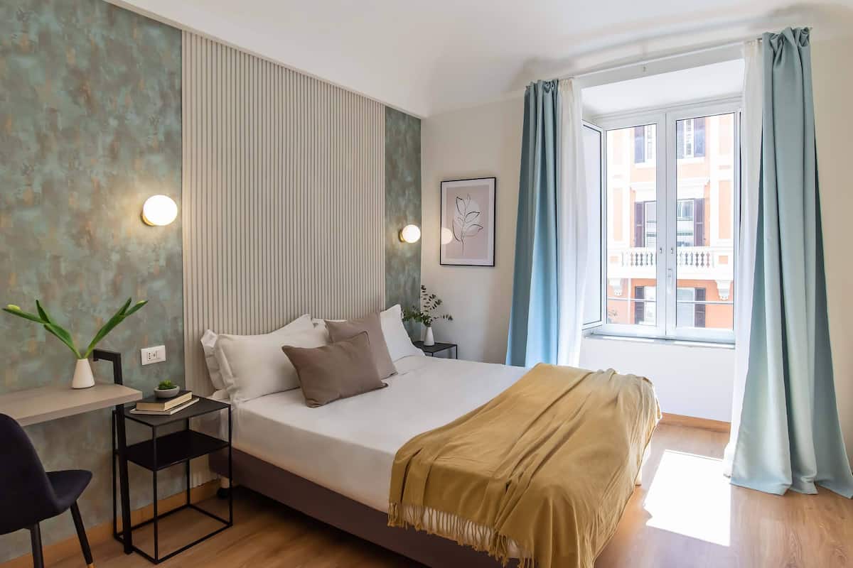 Double Room | Premium bedding, minibar, in-room safe, desk