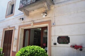 Property entrance - Cavour (Olbia)