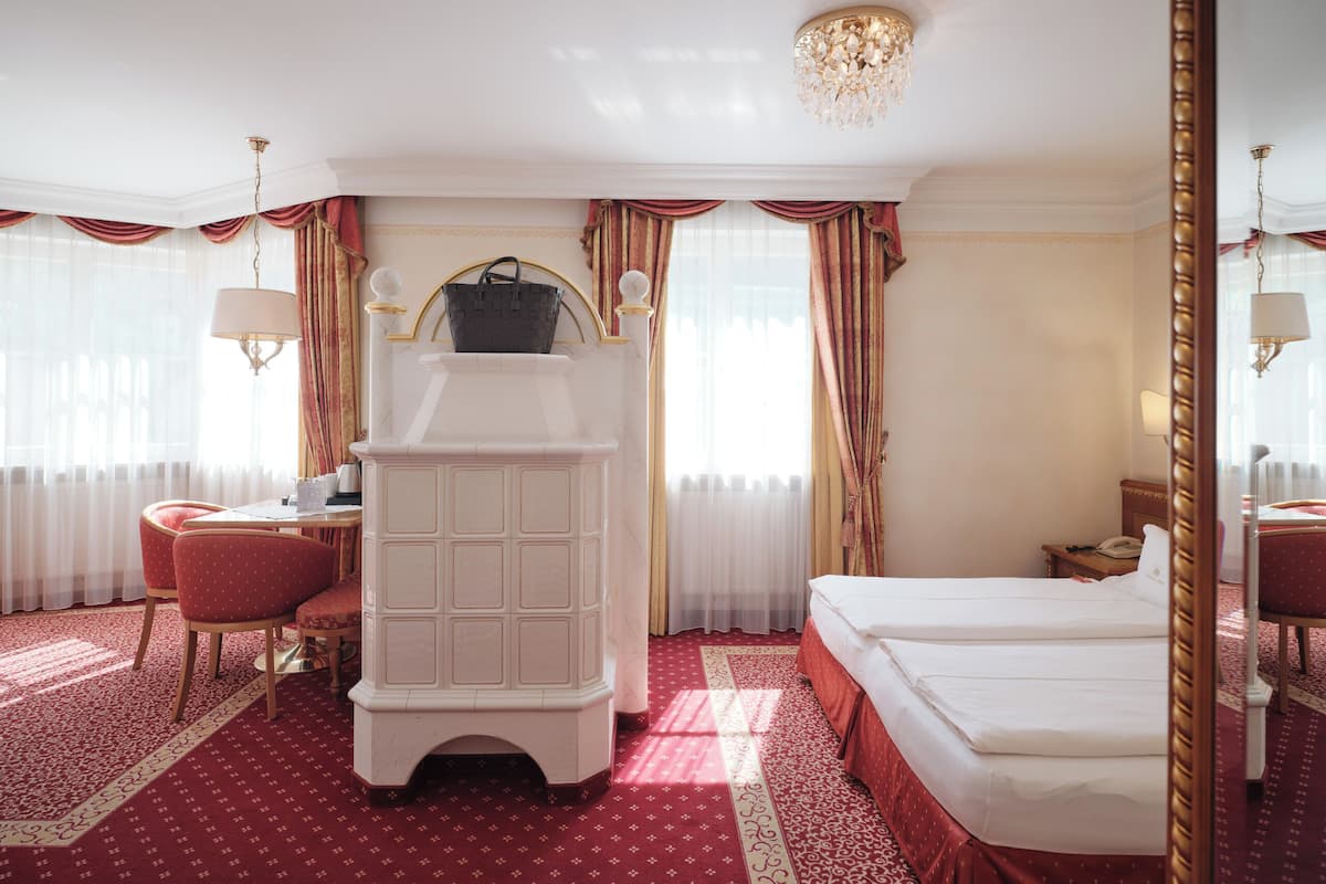Deluxe Double or Twin Room, 1 Bedroom, Refrigerator